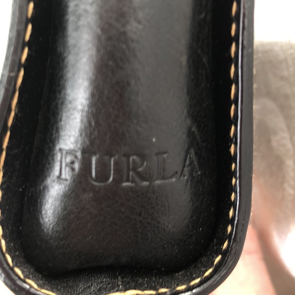Furla leather shoulder bag.  Excellent Condition.  Flawless. - Picture 4 of 16